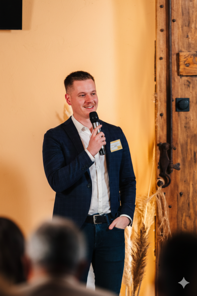 Antonin DURIX : Consultant en Stratégie Digitale